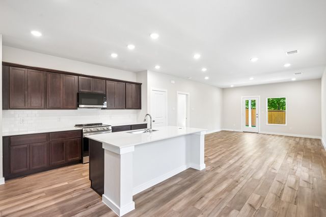 450 Suffolk Drive, Ferris, TX 75125