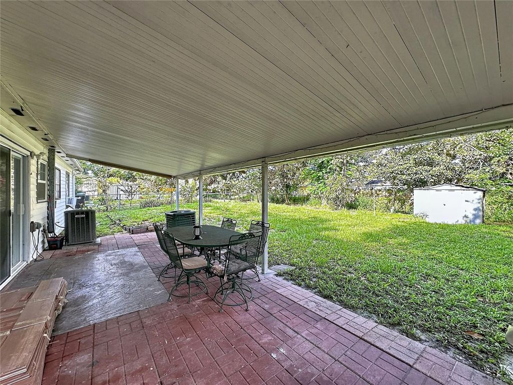 Image 19 of property listing at 1520 OVERDALE STREET, Orlando, FL 32825