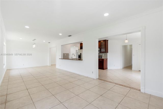 5160 SW 8th Street, Margate, FL 33068