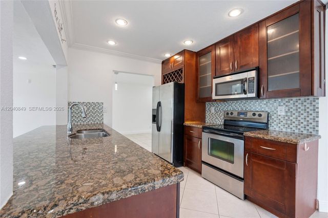 5160 SW 8th Street, Margate, FL 33068