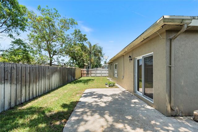 5160 SW 8th Street, Margate, FL 33068