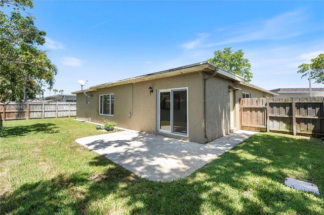 5160 SW 8th Street, Margate, FL 33068