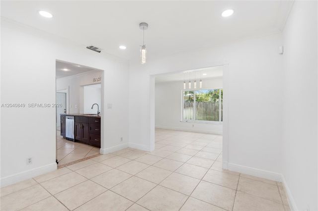 5160 SW 8th Street, Margate, FL 33068