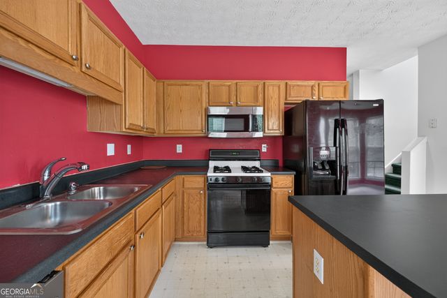 2426 Valley Cove Drive, Duluth, GA 30097