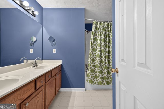 2426 Valley Cove Drive, Duluth, GA 30097