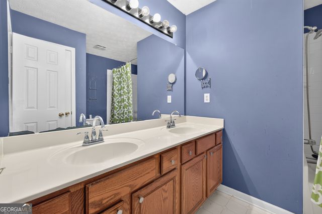2426 Valley Cove Drive, Duluth, GA 30097