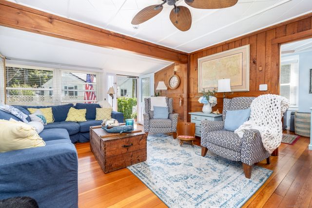 12 Littlefield Drive, Old Lyme, CT 06371