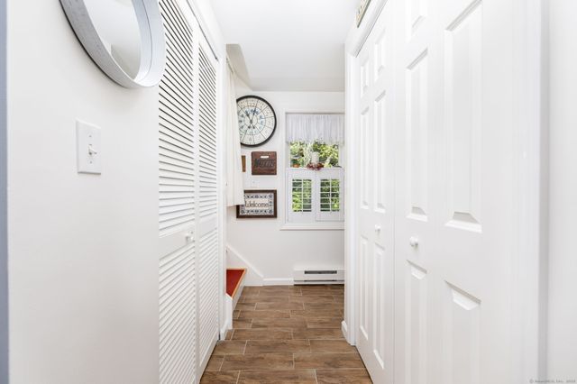 12 Littlefield Drive, Old Lyme, CT 06371