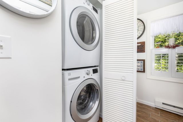 12 Littlefield Drive, Old Lyme, CT 06371