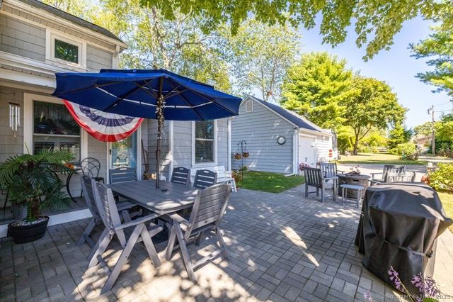 12 Littlefield Drive, Old Lyme, CT 06371