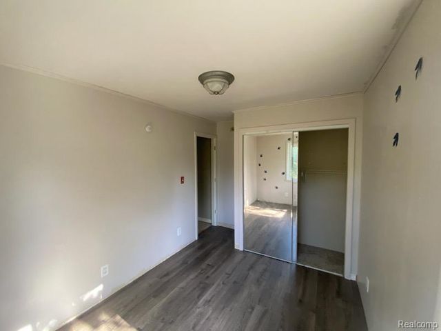 1131 Kettering Street, Burton, MI 48509
