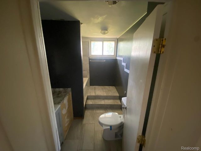 1131 Kettering Street, Burton, MI 48509
