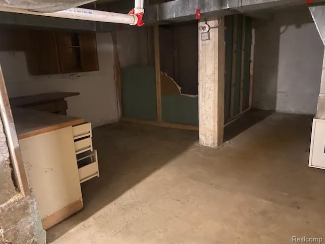 1131 Kettering Street, Burton, MI 48509