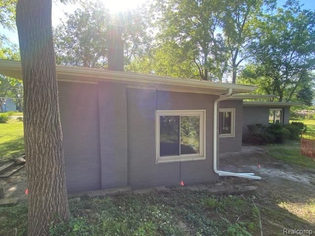 1131 Kettering Street, Burton, MI 48509