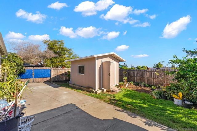 2074 El Dora St, Lemon Grove, CA 91945