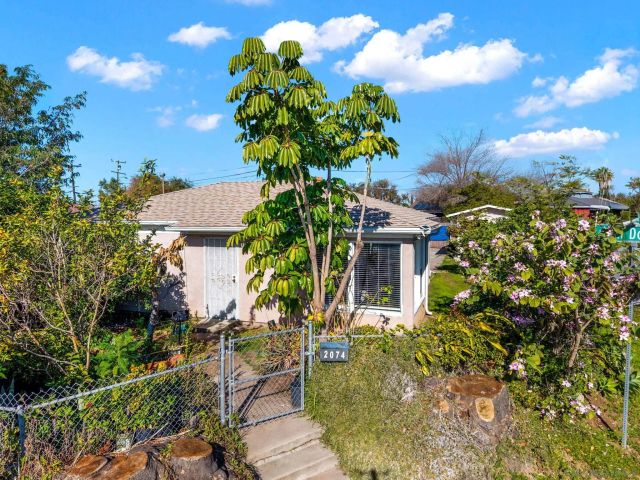 2074 El Dora St, Lemon Grove, CA 91945