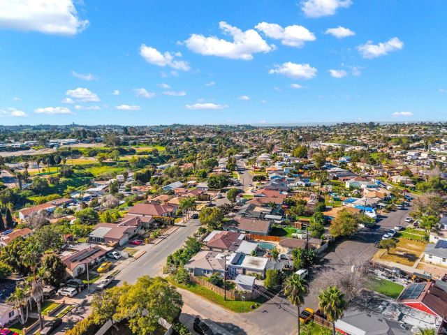 2074 El Dora St, Lemon Grove, CA 91945