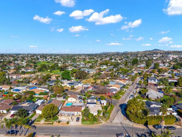 2074 El Dora St, Lemon Grove, CA 91945