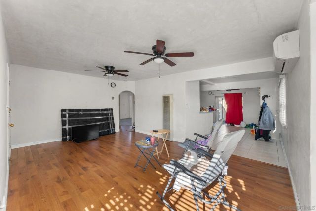 2074 El Dora St, Lemon Grove, CA 91945