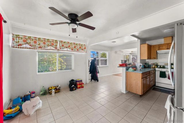 2074 El Dora St, Lemon Grove, CA 91945