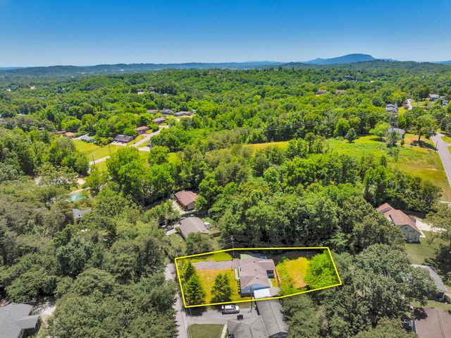 4625 Delashmitt Road, Hixson, TN 37343
