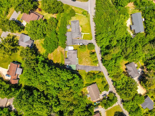 4625 Delashmitt Road, Hixson, TN 37343