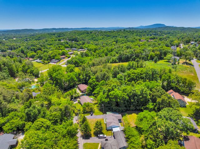 4625 Delashmitt Road, Hixson, TN 37343