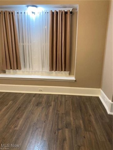 3704 Dawning Avenue, Cleveland, OH 44109