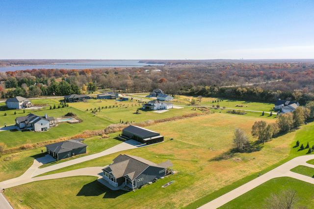 10932 NW 115th Avenue, Granger, IA 50109