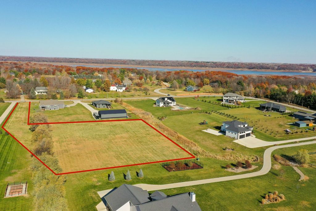 10932 NW 115th Avenue, Granger, IA 50109