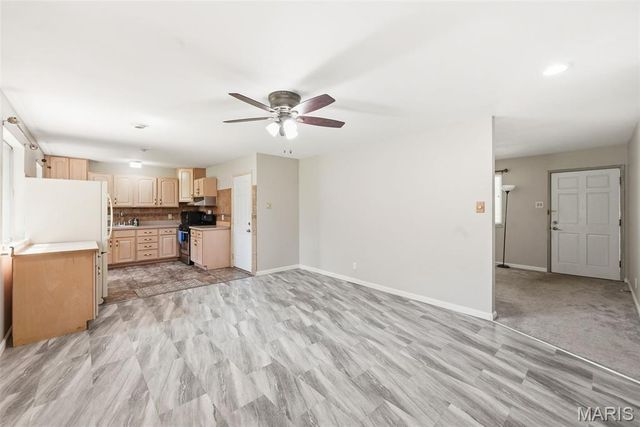 1816 Schulte Hill Drive, Maryland Heights, MO 63043
