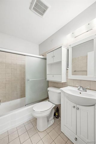 1816 Schulte Hill Drive, Maryland Heights, MO 63043
