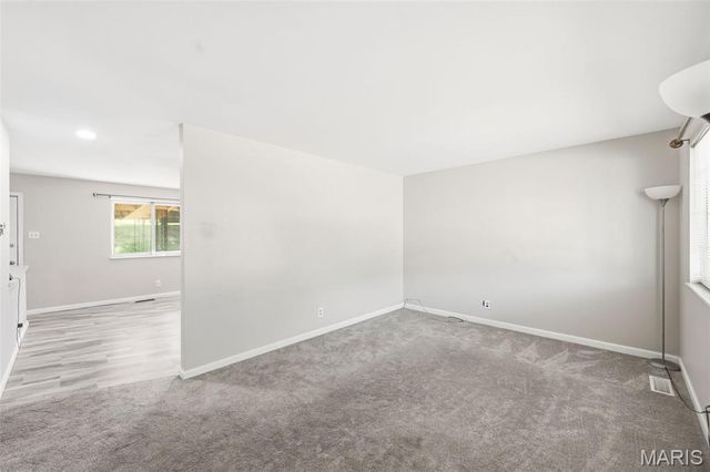1816 Schulte Hill Drive, Maryland Heights, MO 63043
