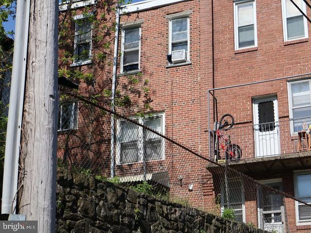 203 HAMILTON AVE, Darby, PA 19023