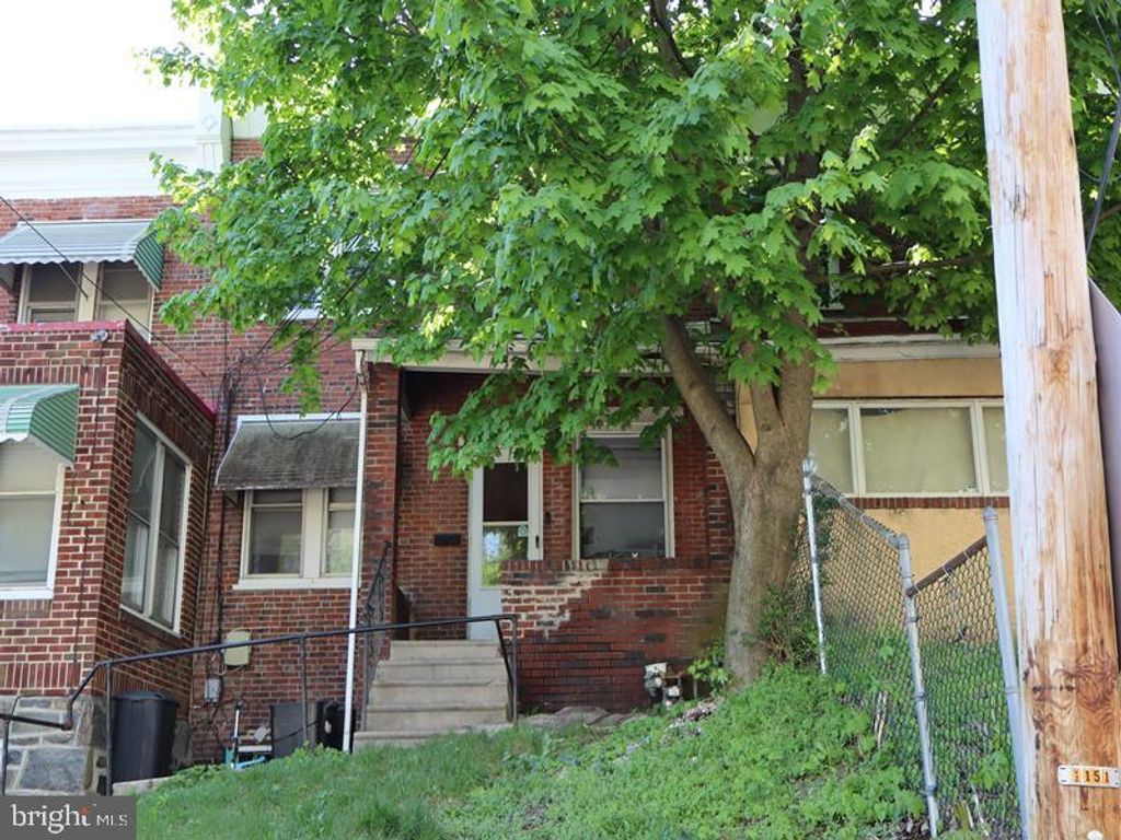 203 HAMILTON AVE, Darby, PA 19023