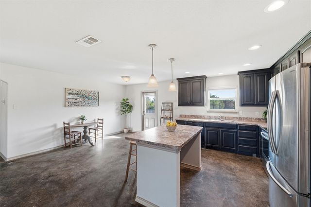 144 Emerald Drive, Weatherford, TX 76087