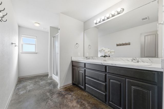 144 Emerald Drive, Weatherford, TX 76087