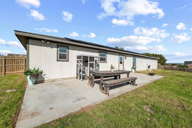 144 Emerald Drive, Weatherford, TX 76087