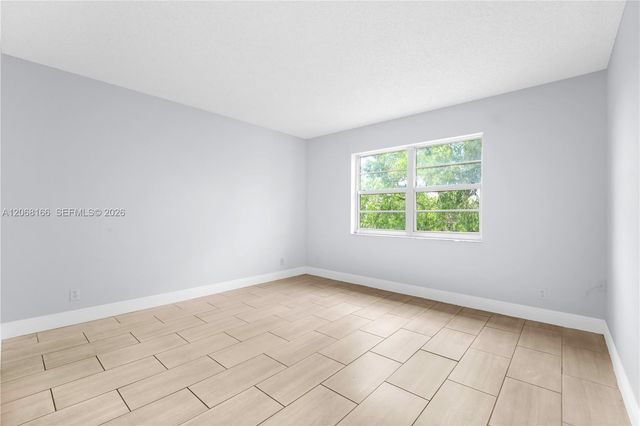 1100 NW 87th Avenue 508, Coral Springs, FL 33071