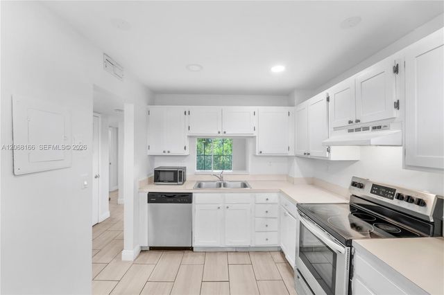 1100 NW 87th Avenue 508, Coral Springs, FL 33071