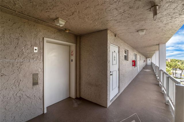1100 NW 87th Avenue 508, Coral Springs, FL 33071