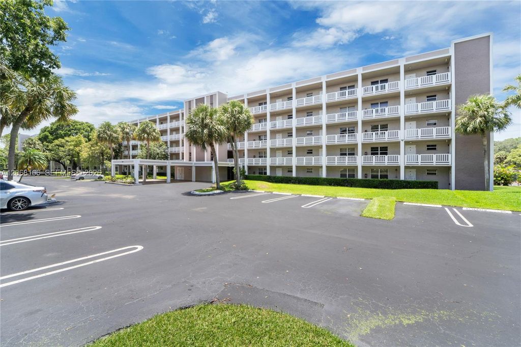 1100 NW 87th Avenue 508, Coral Springs, FL 33071
