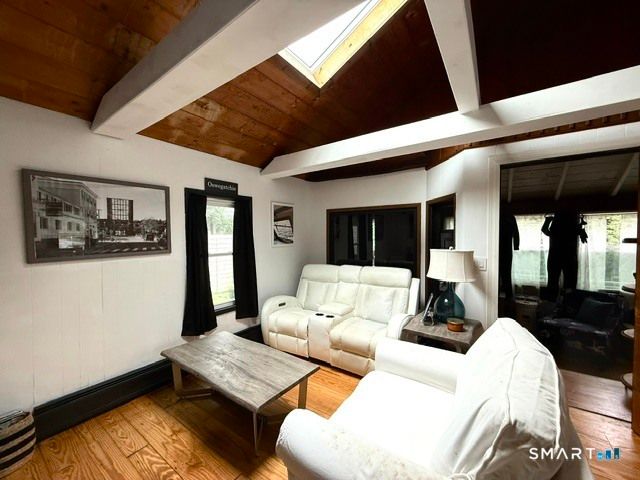 98 Oswegatchie Road, Waterford, CT 06385