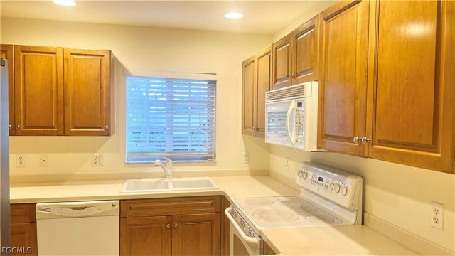 9440 Ivy Brook RUN 507, Fort Myers, FL 33913