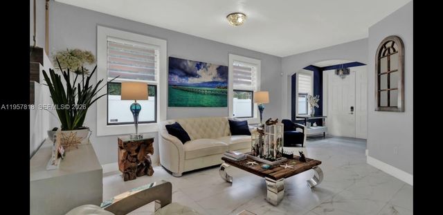 8521 W 33rd Ave 8521, Hialeah, FL 33018