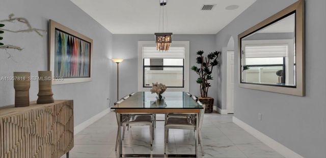 8521 W 33rd Ave 8521, Hialeah, FL 33018