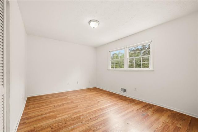 3816 Green Bay Dr, Lawrenceville, GA 30044