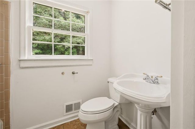 3816 Green Bay Dr, Lawrenceville, GA 30044