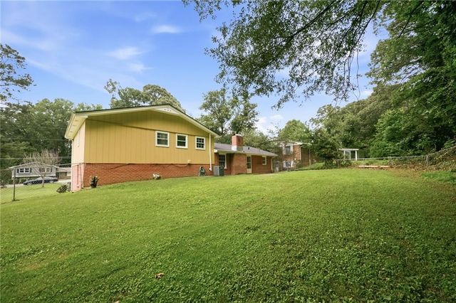 3816 Green Bay Dr, Lawrenceville, GA 30044