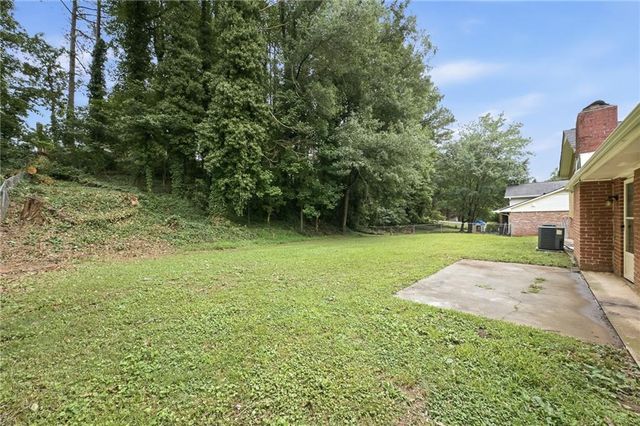 3816 Green Bay Dr, Lawrenceville, GA 30044